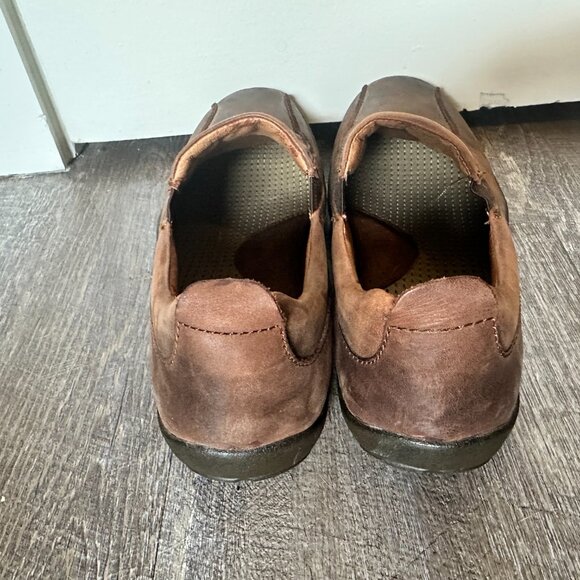 Born Men's Rustic Brown Leather Loafers - Picture 7 of 7